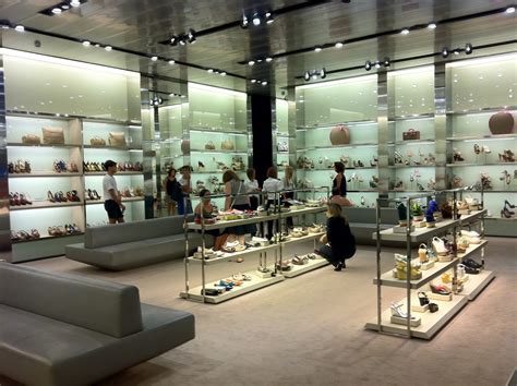 outlet di prada toscana|prada online outlet store real.